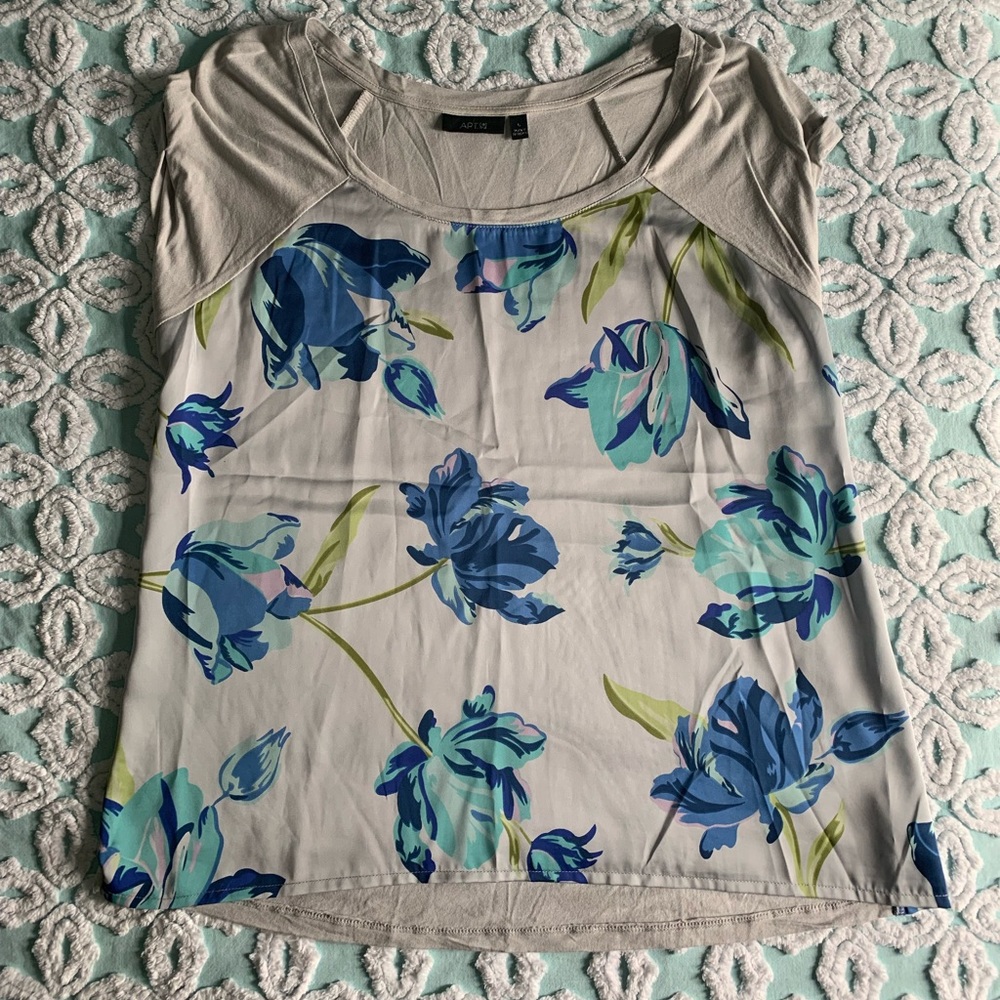 Apt 9 mixed media top